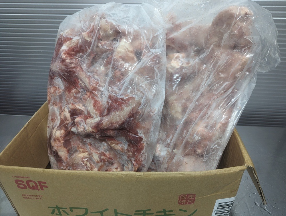 国産　鶏ガラ　ブロイラー　冷凍　10kg〜