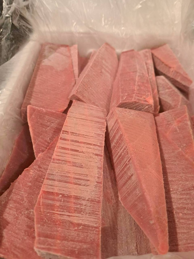 冷凍養殖本マグロ　端材