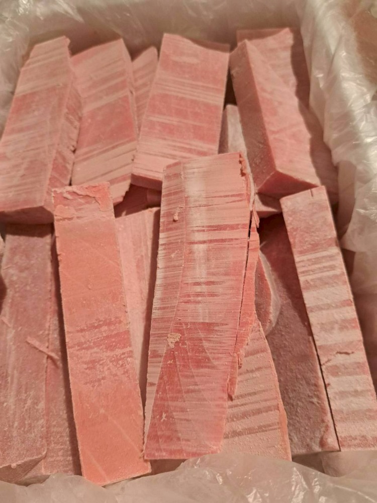 冷凍養殖本マグロ　端材