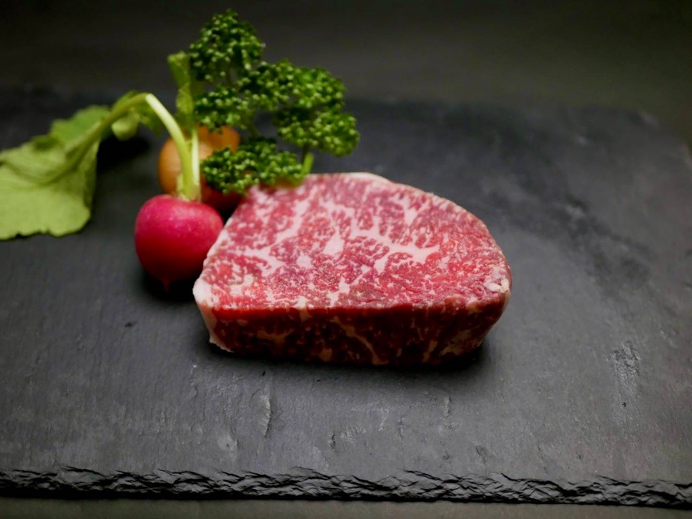 【肉の芸術品】五穀和牛ランイチステーキカット