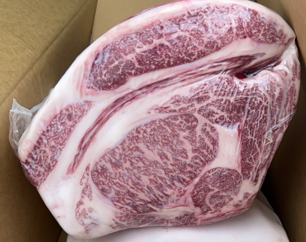 【新商品】【新商品】☆超人気☆黒毛和牛リブロースA4等級【鹿児島県産】