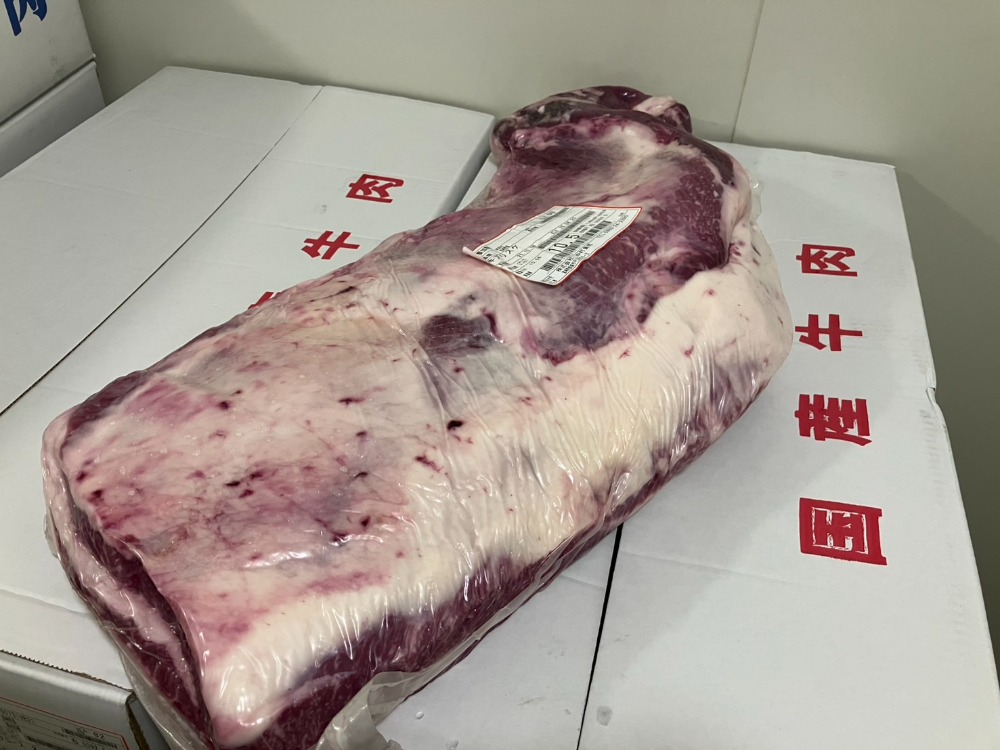 宮崎県産黒毛和牛　経産　前バラ(ブリスケ)