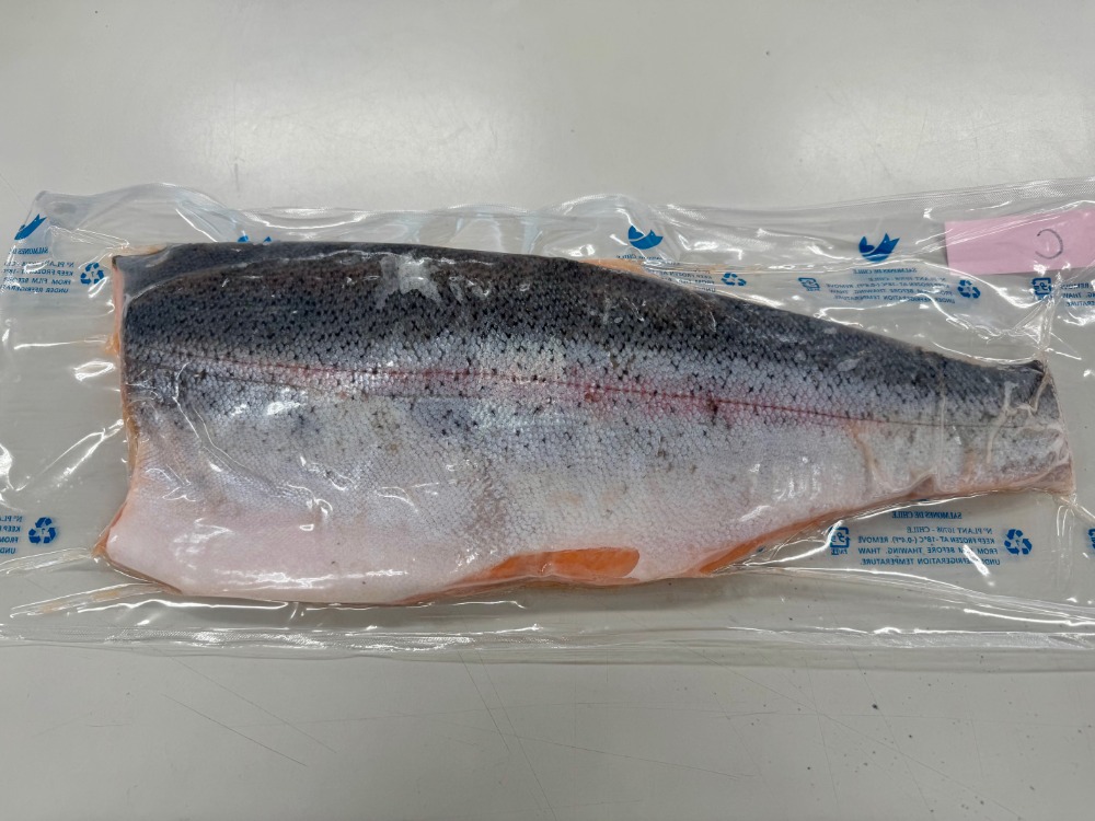 刺身用トラウトサーモントリムＣ（プレミアム）9-10枚入