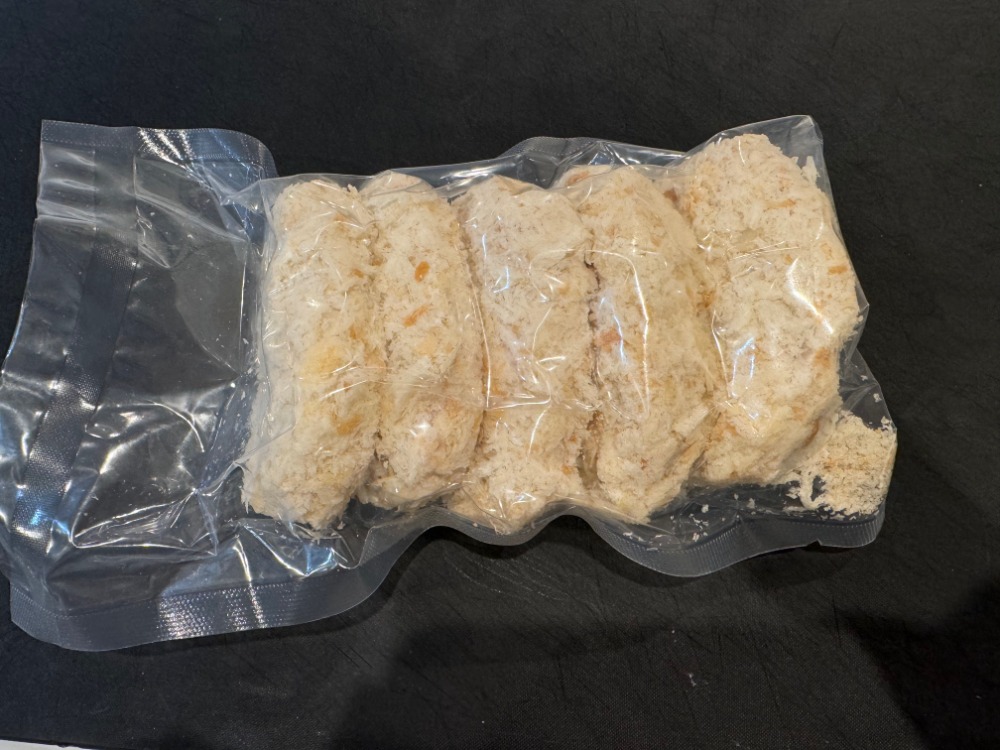 手づくり　菜彩鶏入り　チーズメンチカツ