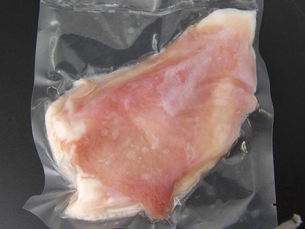 ワニむきタン　２ｋｇ前後袋詰め（約140〜300ｇ／パック）