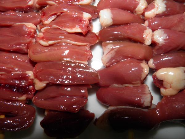 【冷凍国産鶏】ハツ串４０ｇ血抜き二つ割仕立て希少部位１８丸