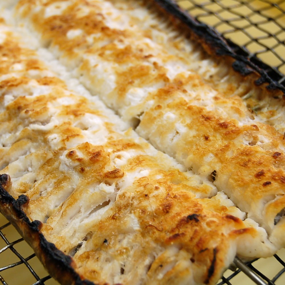 山陰沖産　アナゴ開き（生冷凍）　4ｋｇ入り　※大小混ざり