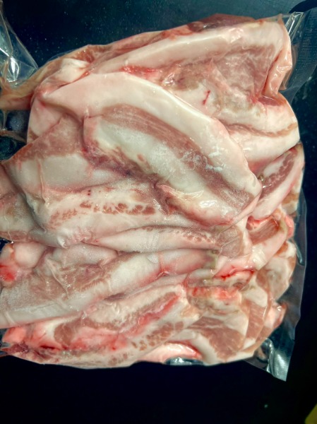 【1kg〜発注可】アメリカ産　豚タンスライス